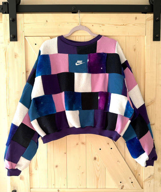 The galaxy [2XL CROPPED FIT]